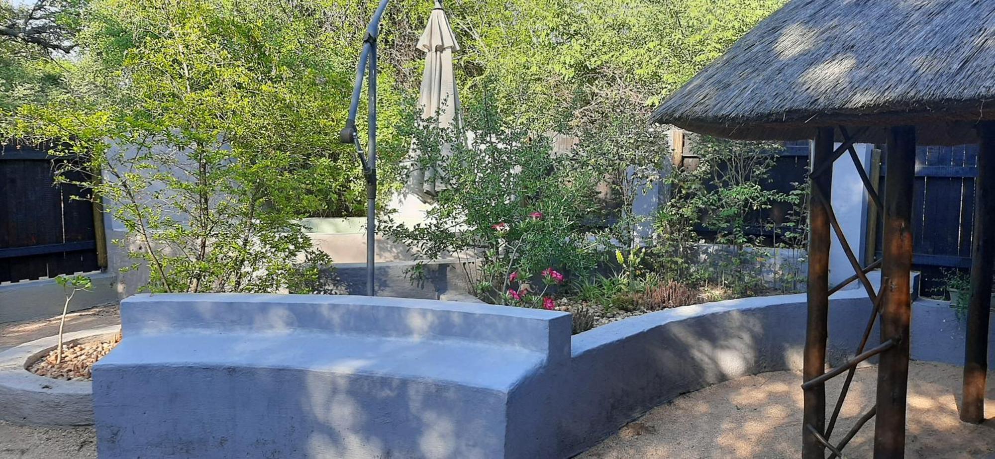 Lodge Off Beat Safaris Bush