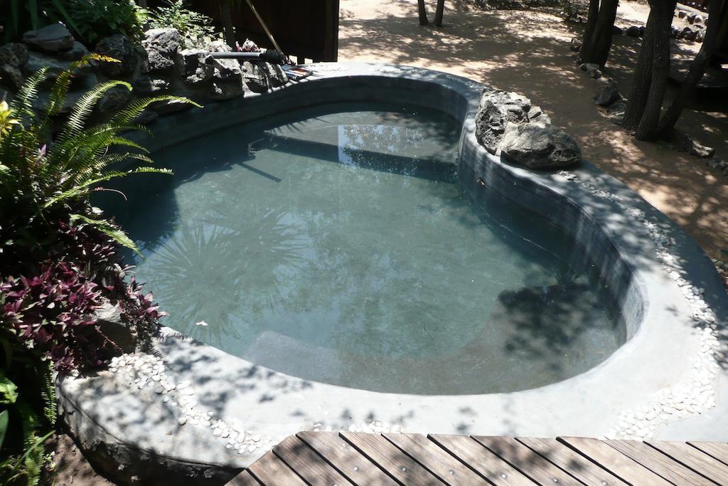 Lodge Off Beat Safaris Bush